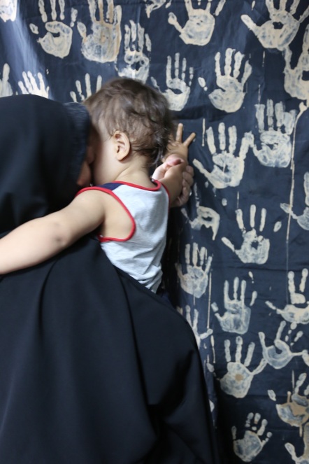 پاسخ به هل من ناصر ینصرنی امام در روز عاشورا